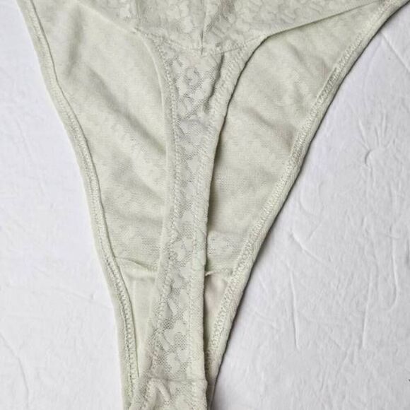 SKIMS FLOCKED LOGO PANTY NWT - Picture 8 of 10